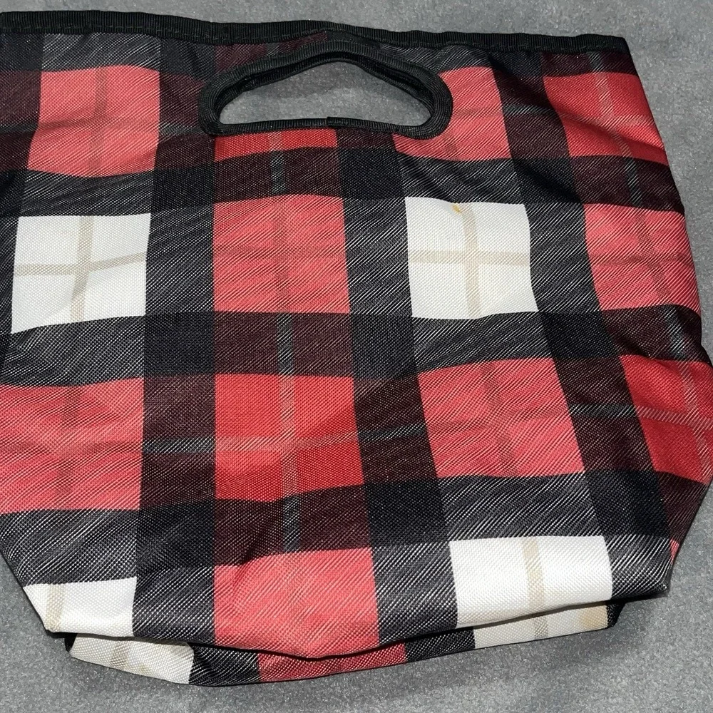 Thirty-One Go To Thermal Lunch Bag Cooler Tote Check Mate Red Plaid 31 Go